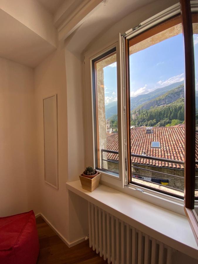 East West Room Arco Bagian luar foto